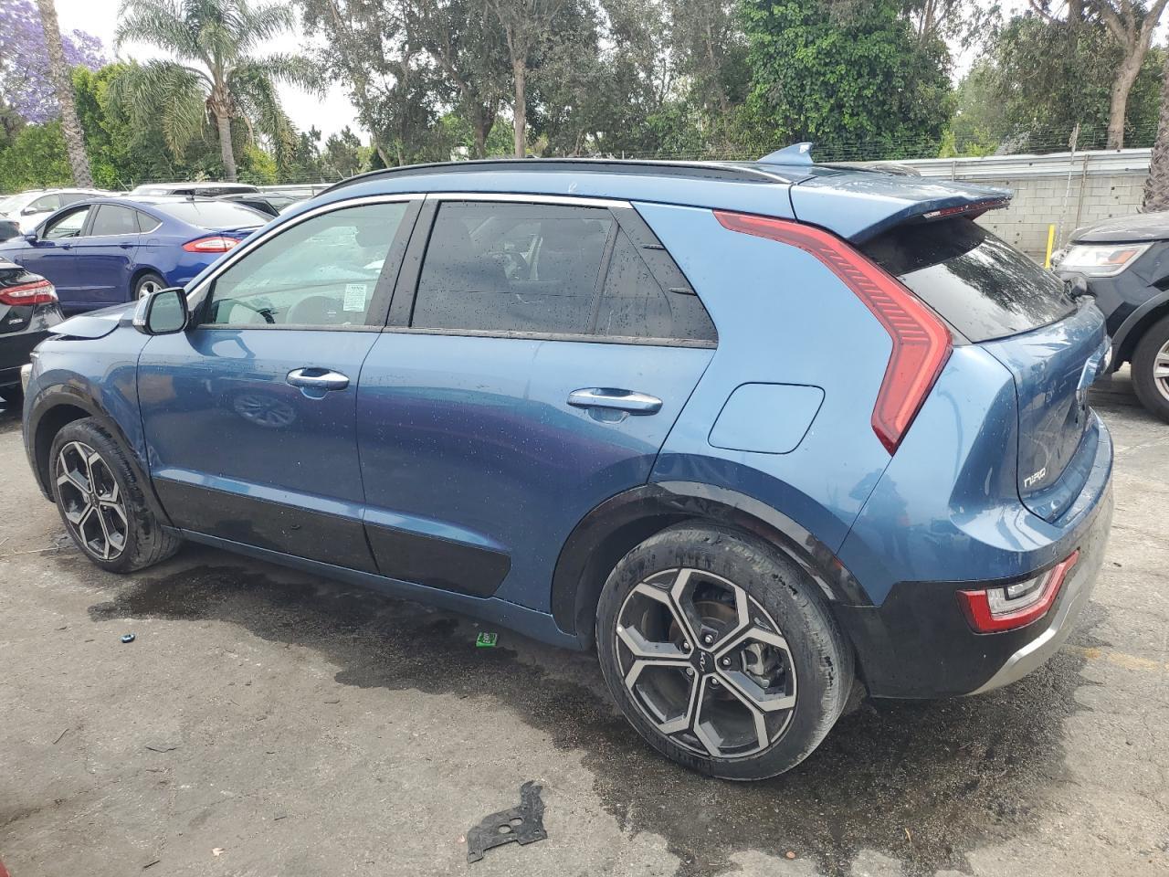 2023 Kia Niro Sx - Image 2