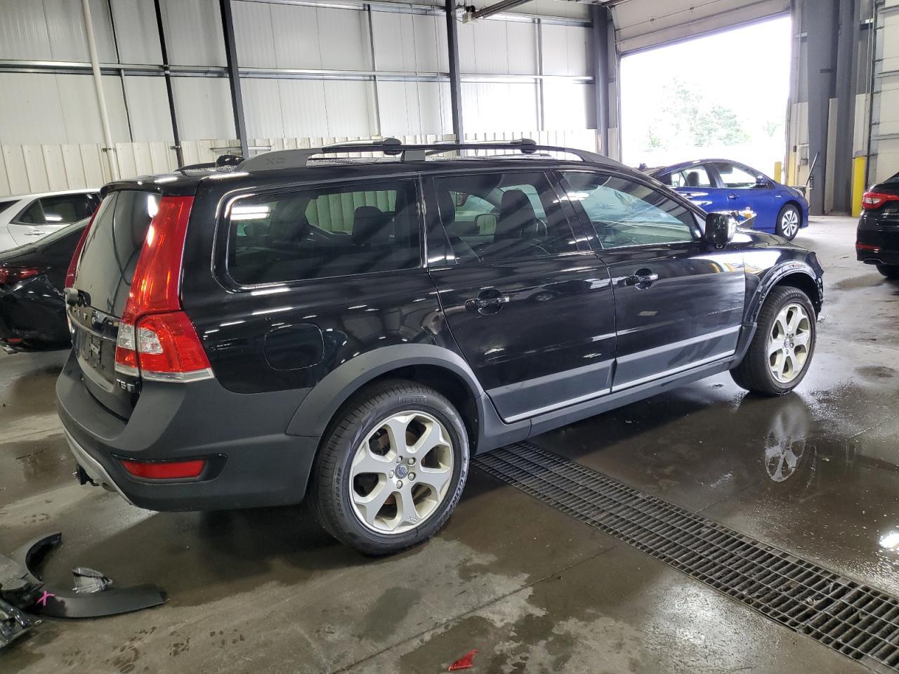 2016 Volvo Xc70 T5 Classic Premier - Image 3