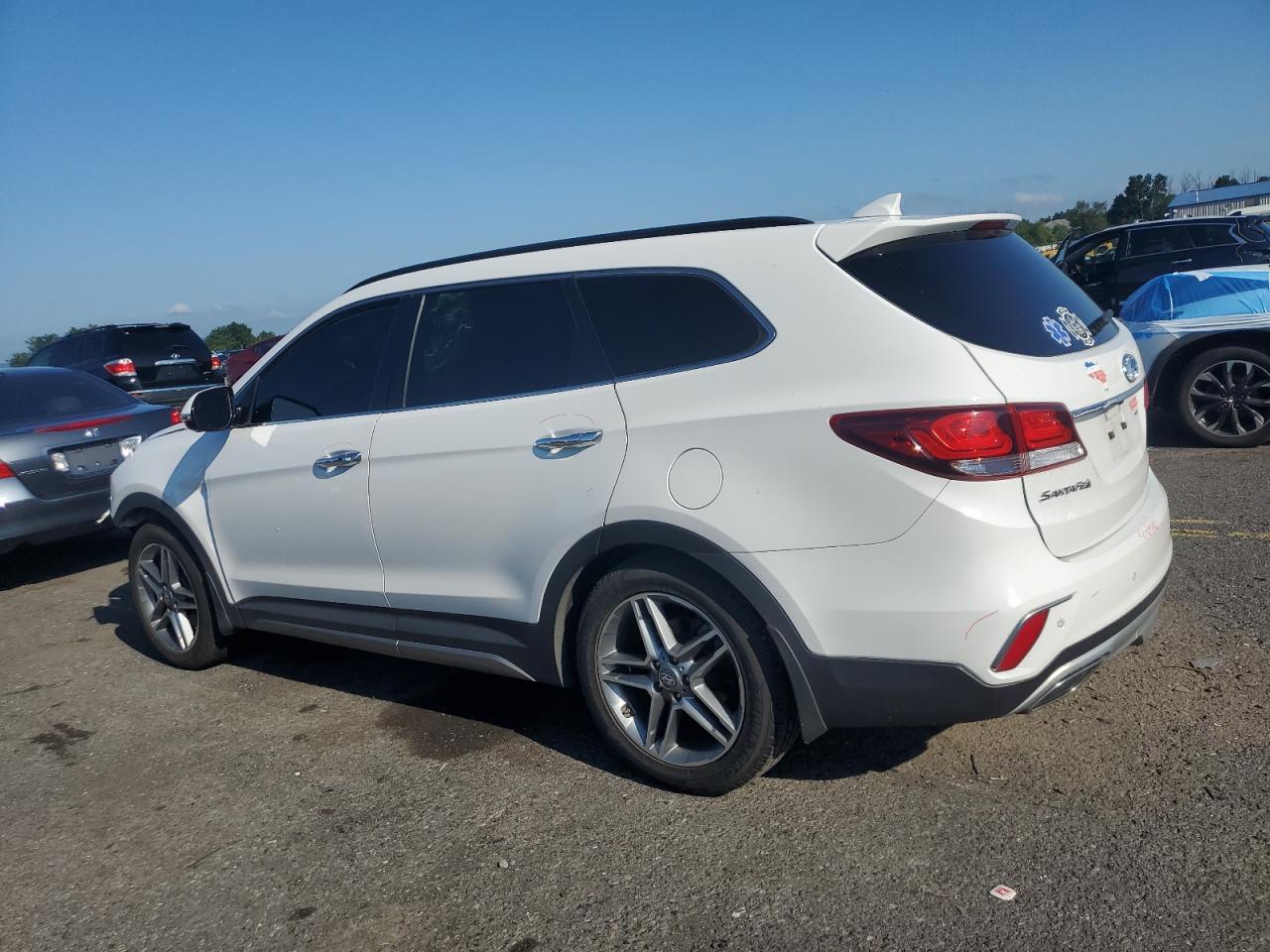 2017 Hyundai Santa Fe Se Ultimate - Image 2