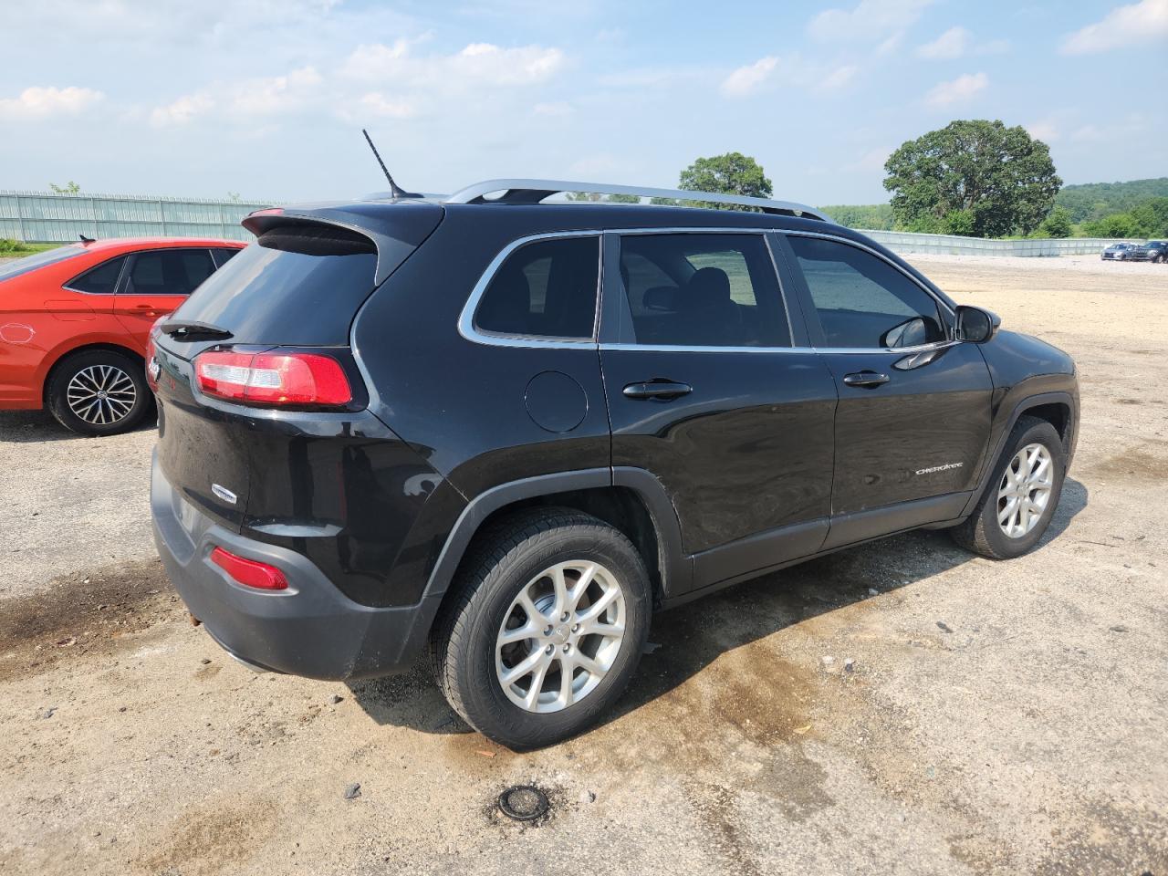 2015 Jeep Cherokee Latitude - Image 3