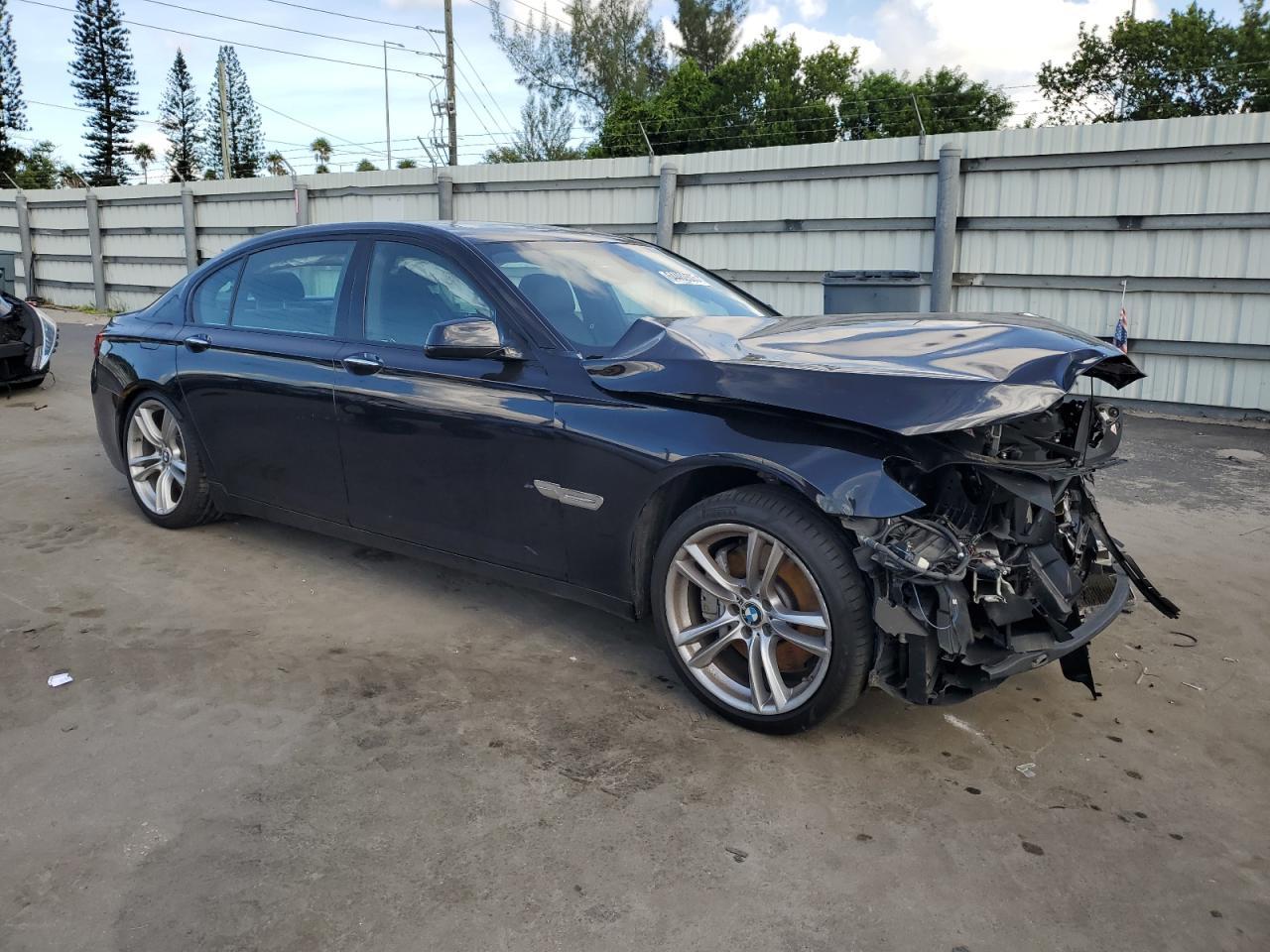 2012 BMW 750 Li - Image 4