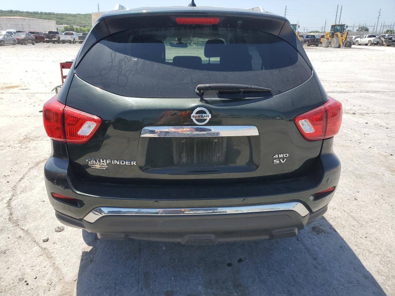 2018 Nissan Pathfinder S - Фото 6