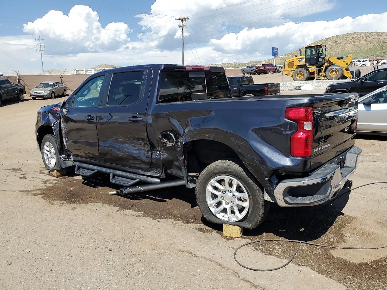 2022 Chevrolet Silverado K1500 Lt - Image 2