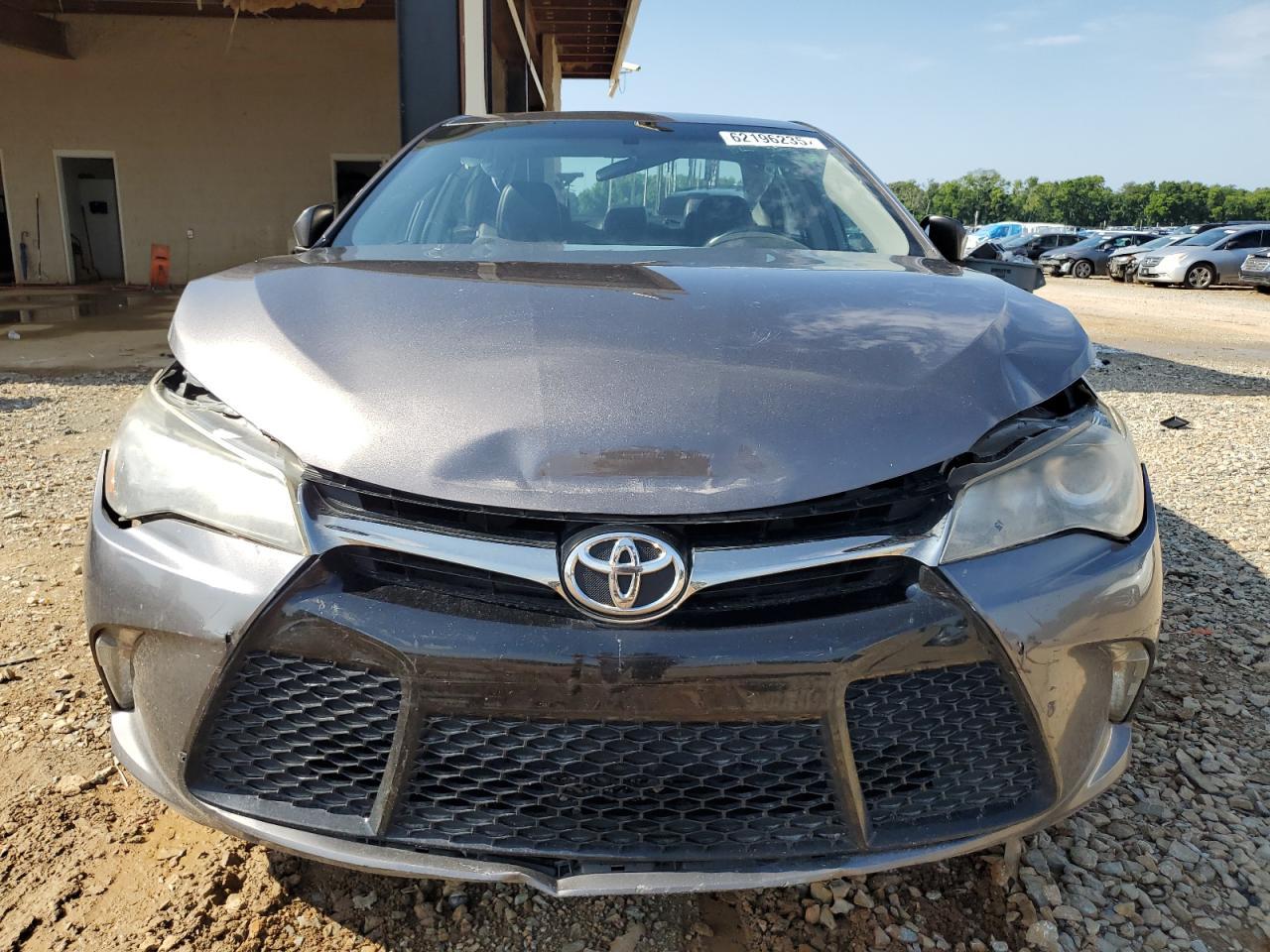 2017 Toyota Camry Le - Фото 5