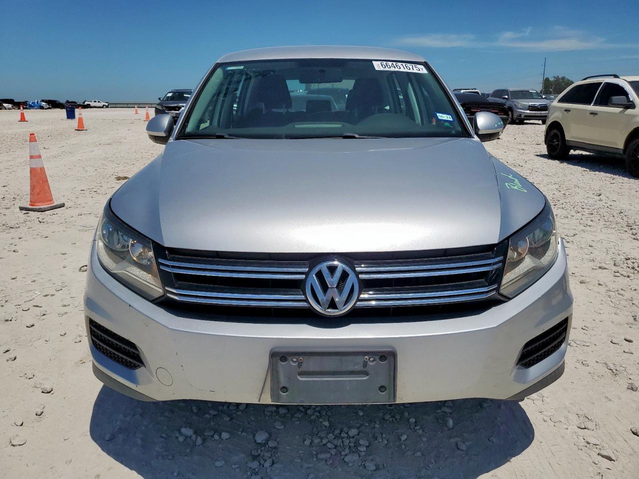 2014 Volkswagen Tiguan S - Image 5