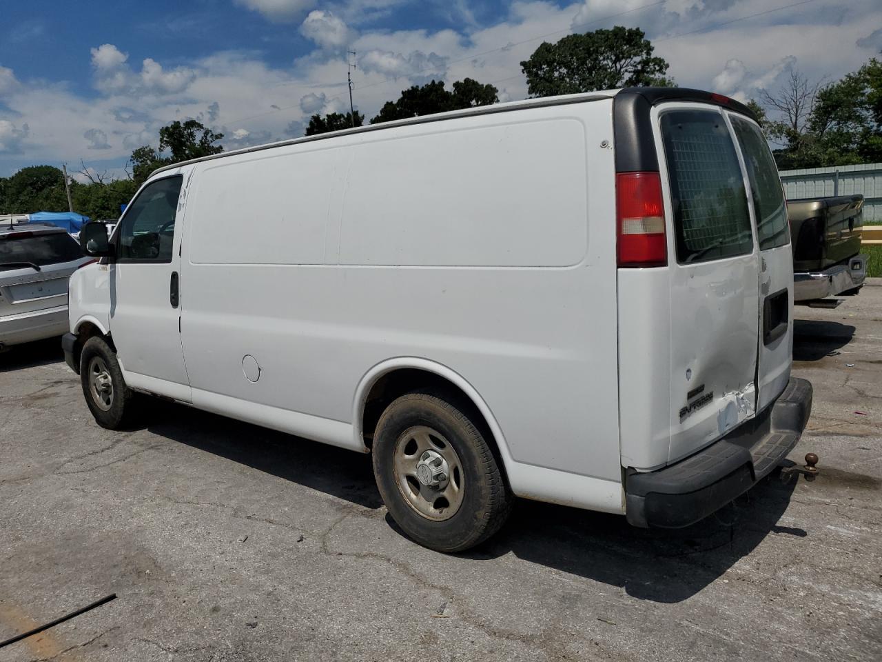 2008 Chevrolet Express G1500 - Фото 2