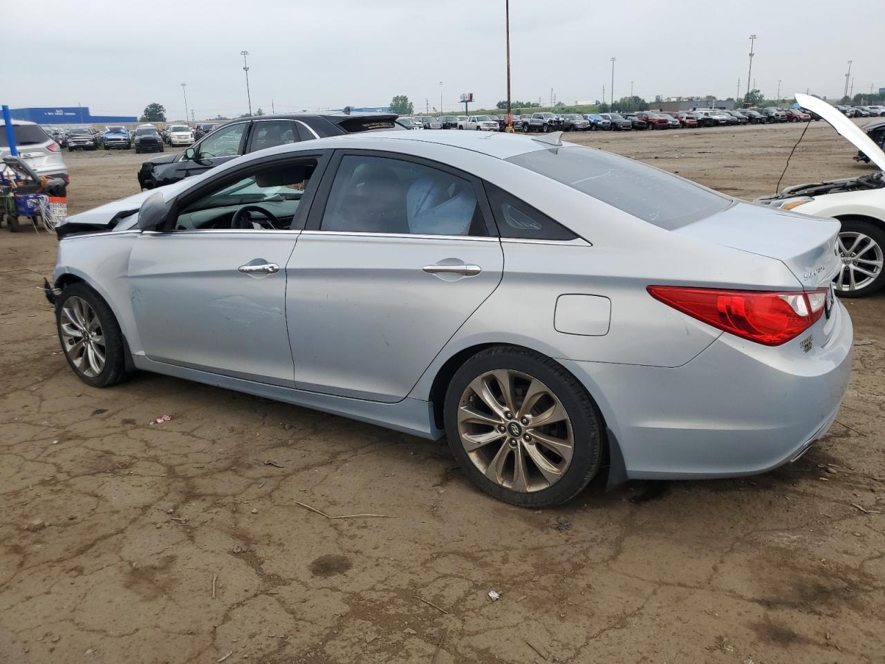 2013 Hyundai Sonata Se - Image 2
