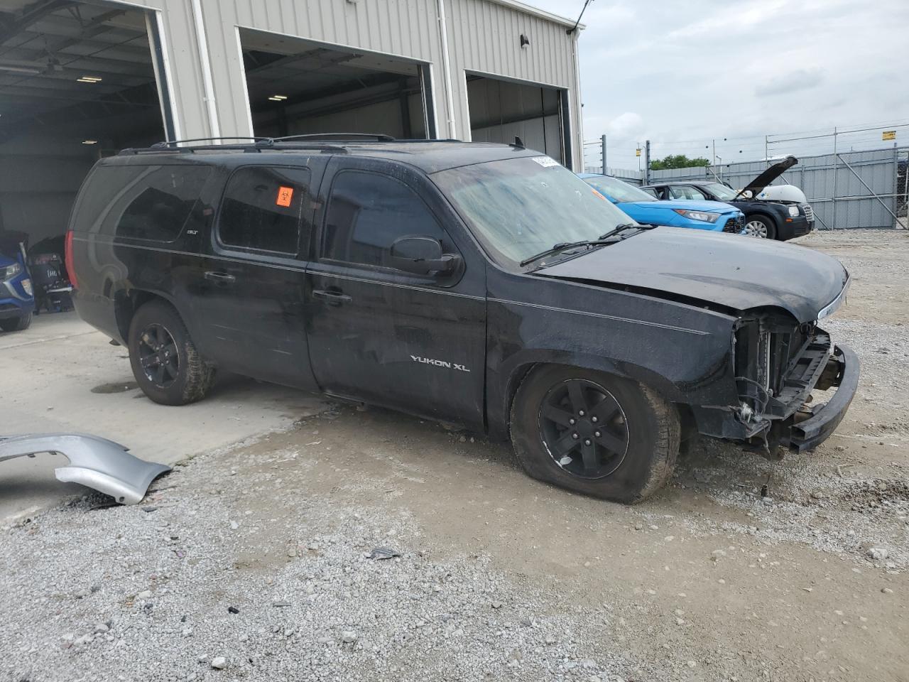 2011 GMC Yukon Xl K1500 Slt - Image 4