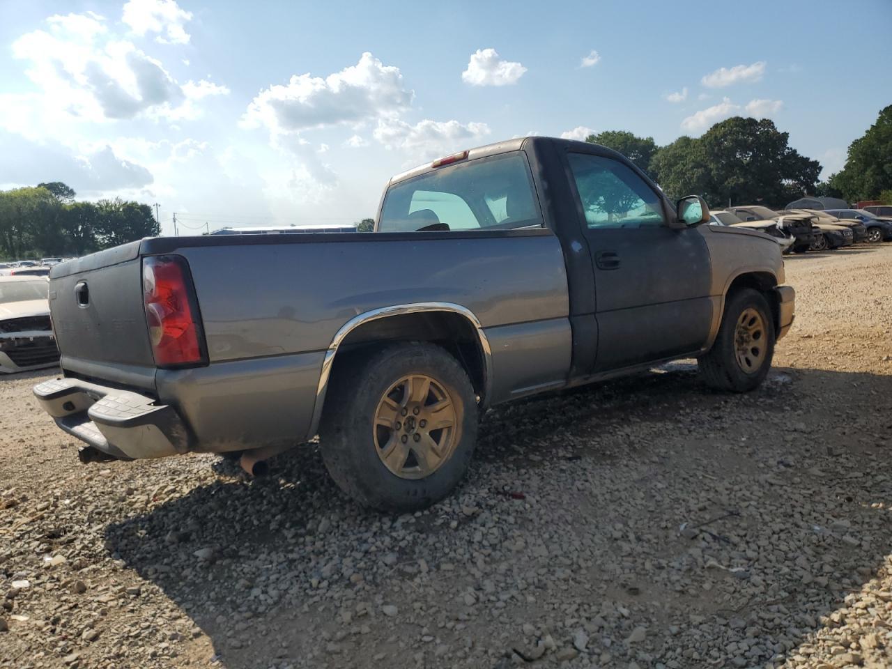 2007 Chevrolet Silverado C1500 Classic - Фото 3
