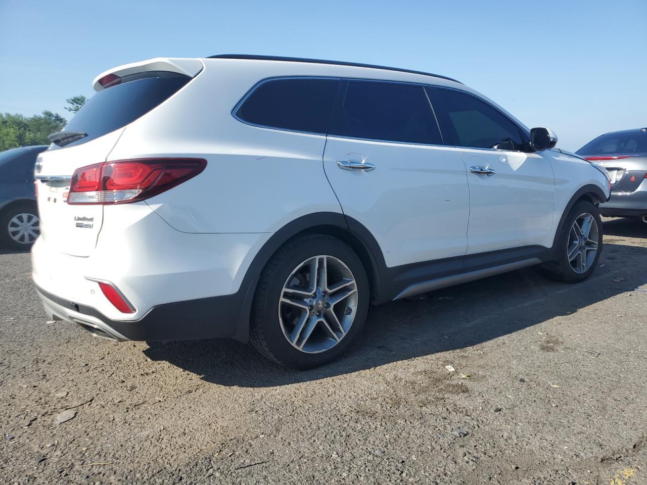 2017 Hyundai Santa Fe Se Ultimate - Image 3