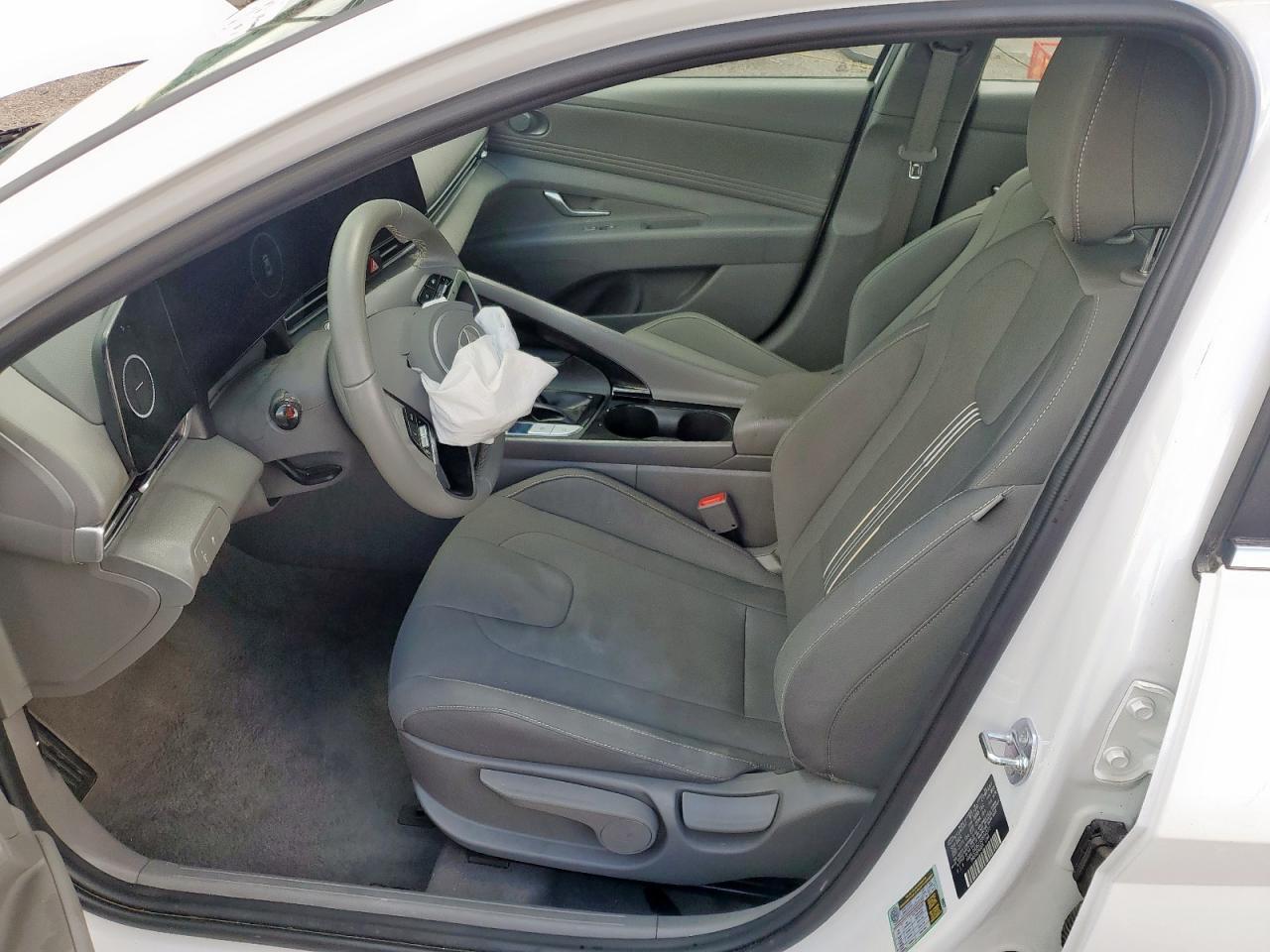 2025 Hyundai Elantra Sel - Фото 7