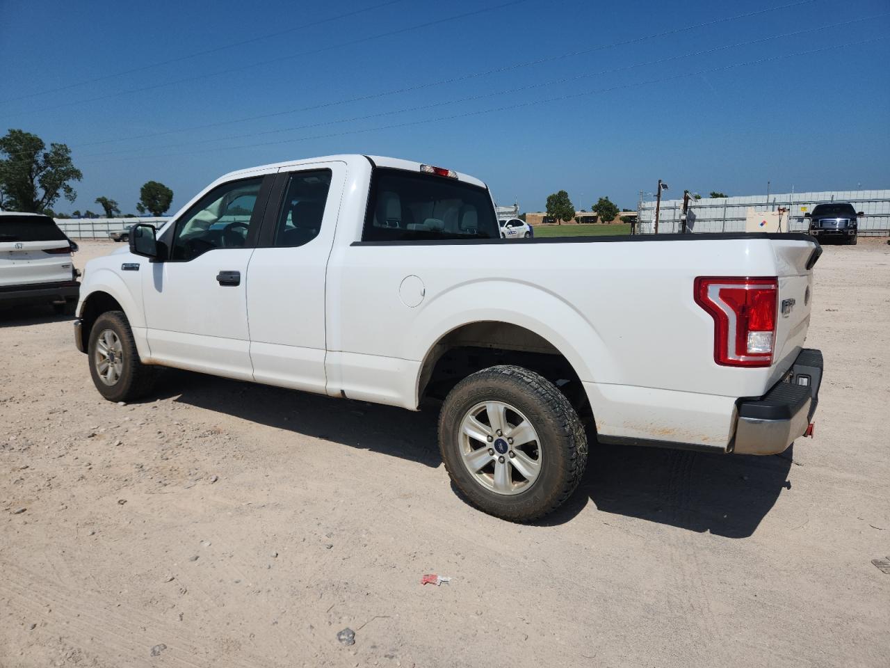 2016 Ford F150 Super Cab - Image 2