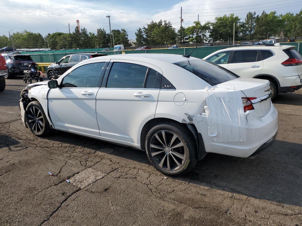 2012 Chrysler 200 S - Image 2
