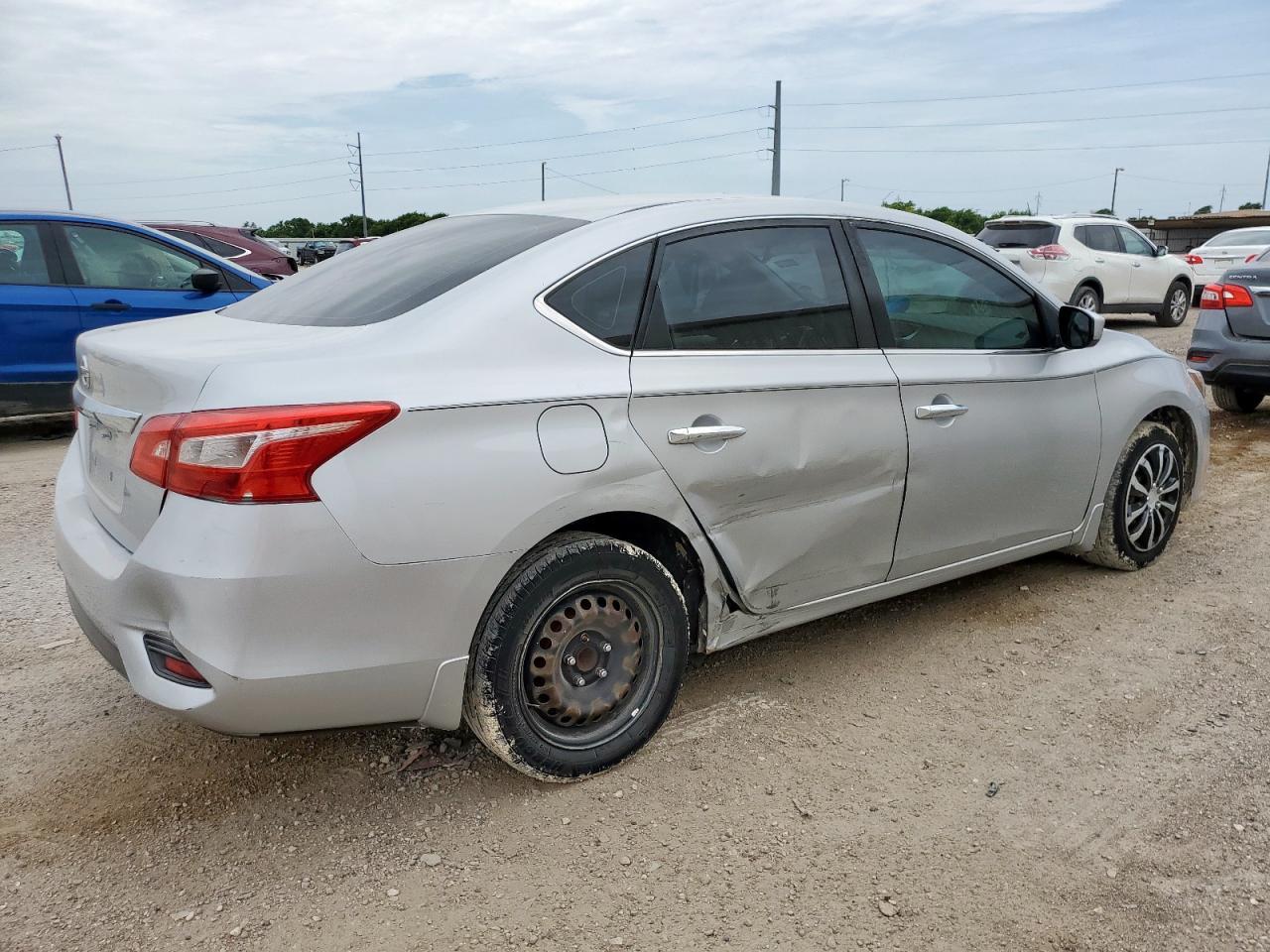 2017 Nissan Sentra S - Фото 3
