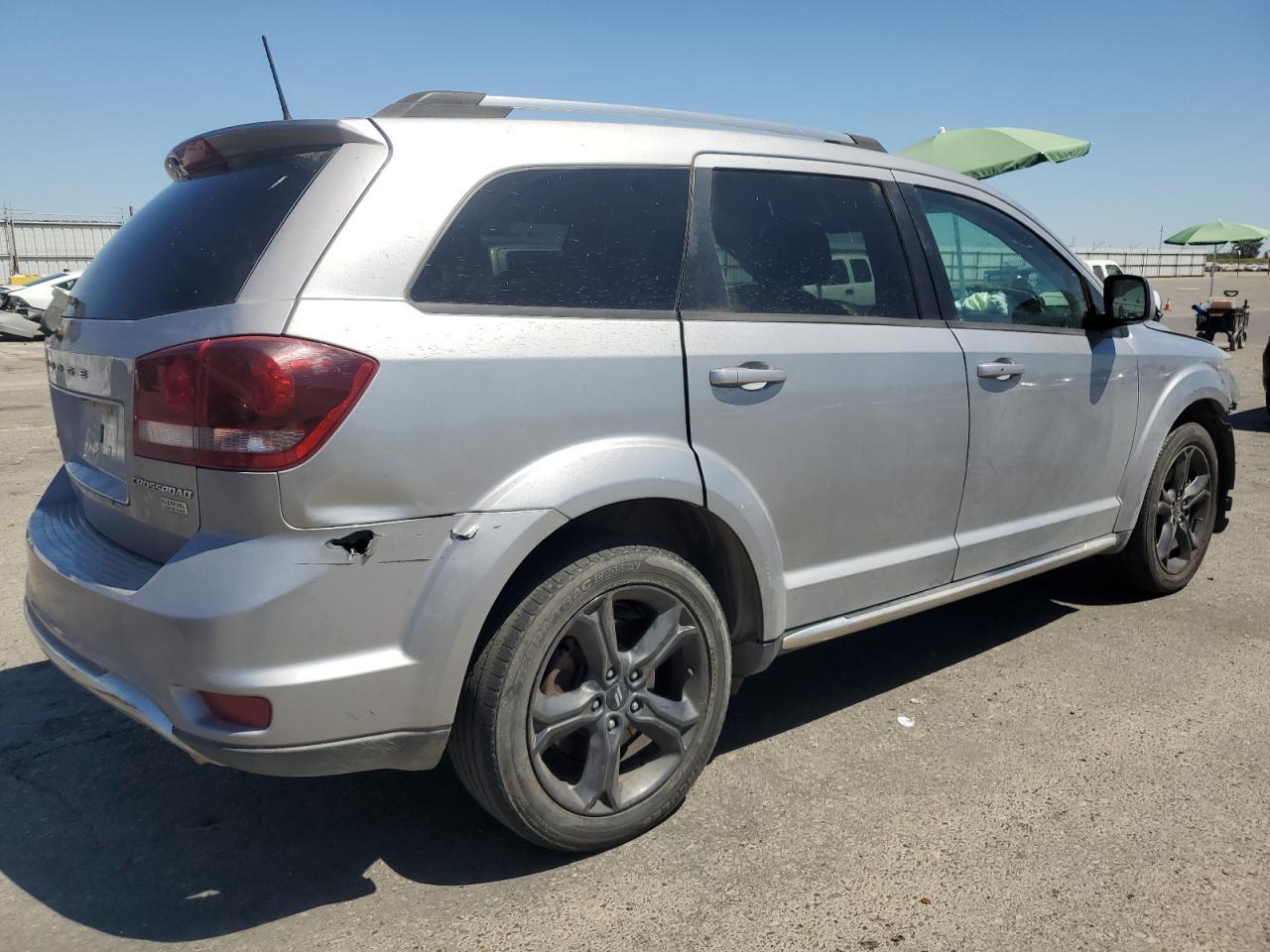 2018 Dodge Journey Crossroad - Фото 3