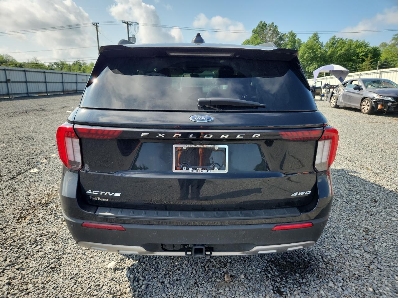 2025 Ford Explorer Active - Фото 6