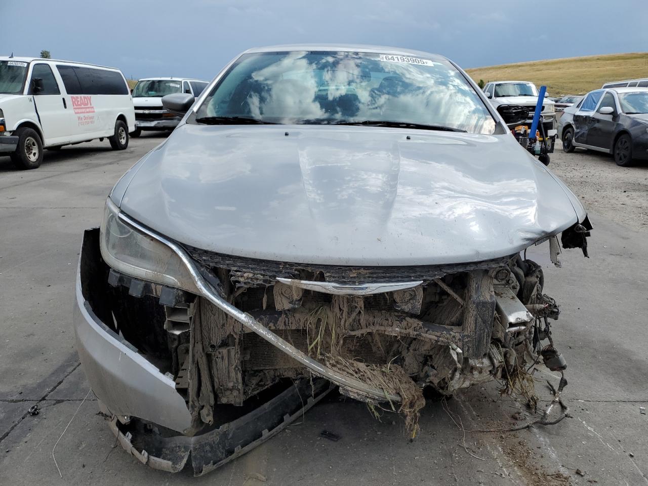 2015 Chrysler 200 Limited - Фото 5