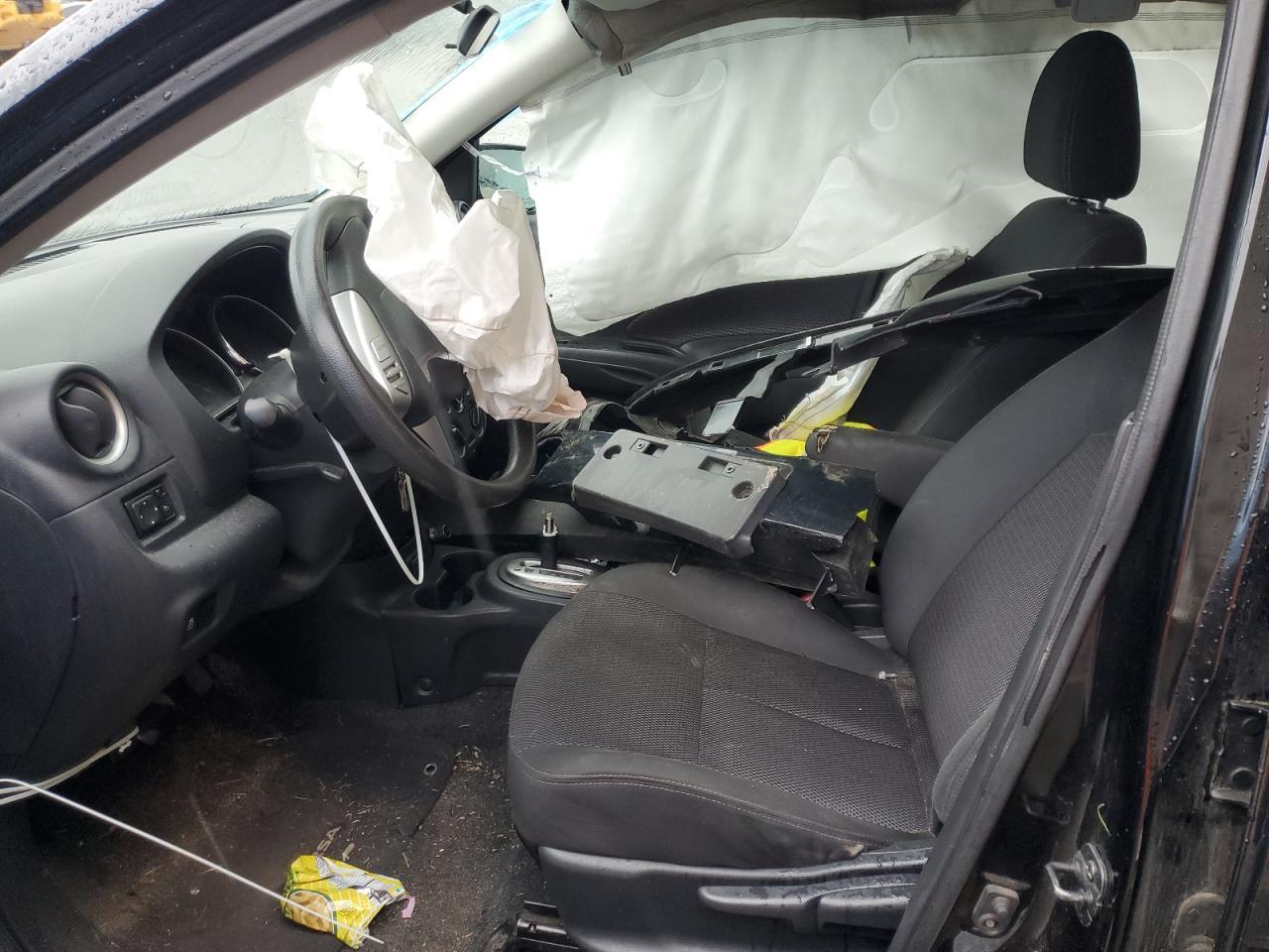 2019 Nissan Versa S - Image 7