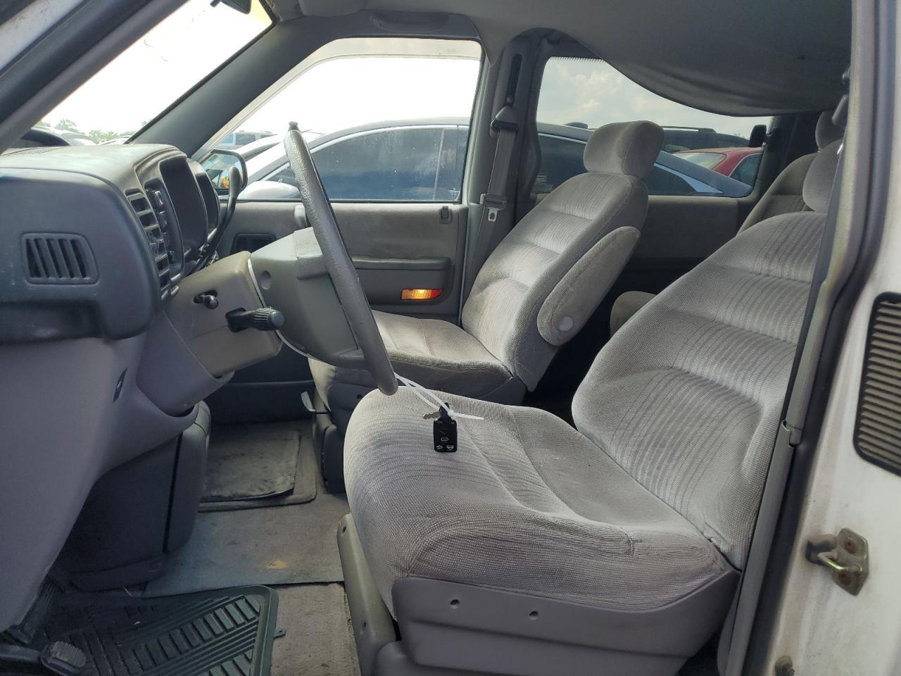 1994 Dodge Grand Caravan Le - Image 7