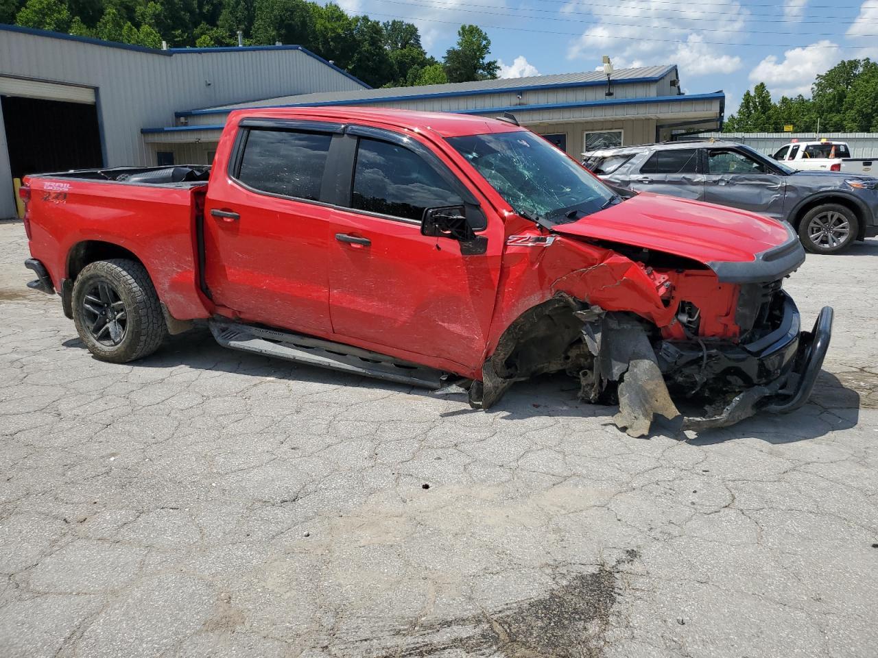 2020 Chevrolet Silverado K1500 Trail Boss Custom - Фото 4