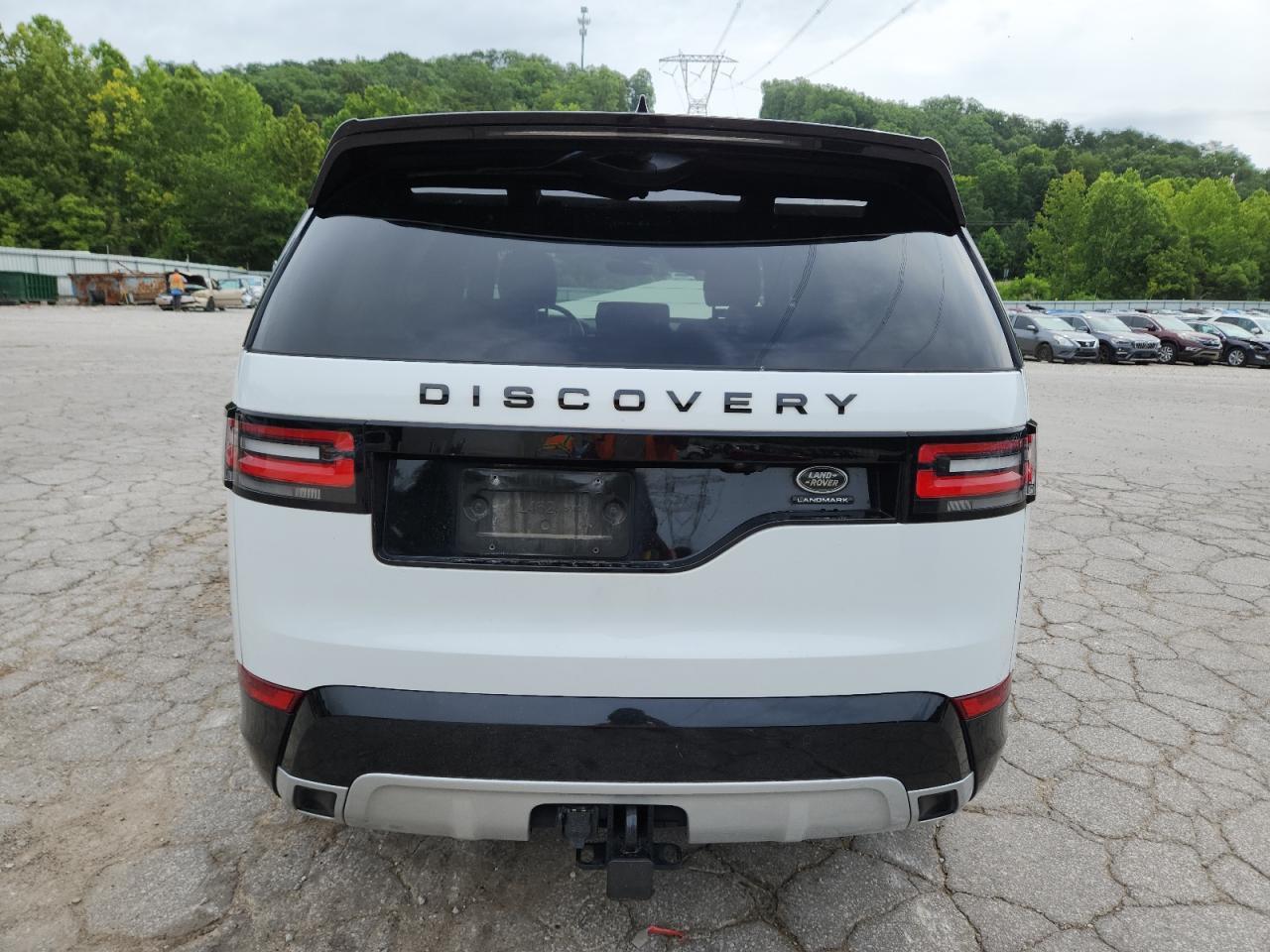 2020 Land Rover Discovery Landmark - Image 6