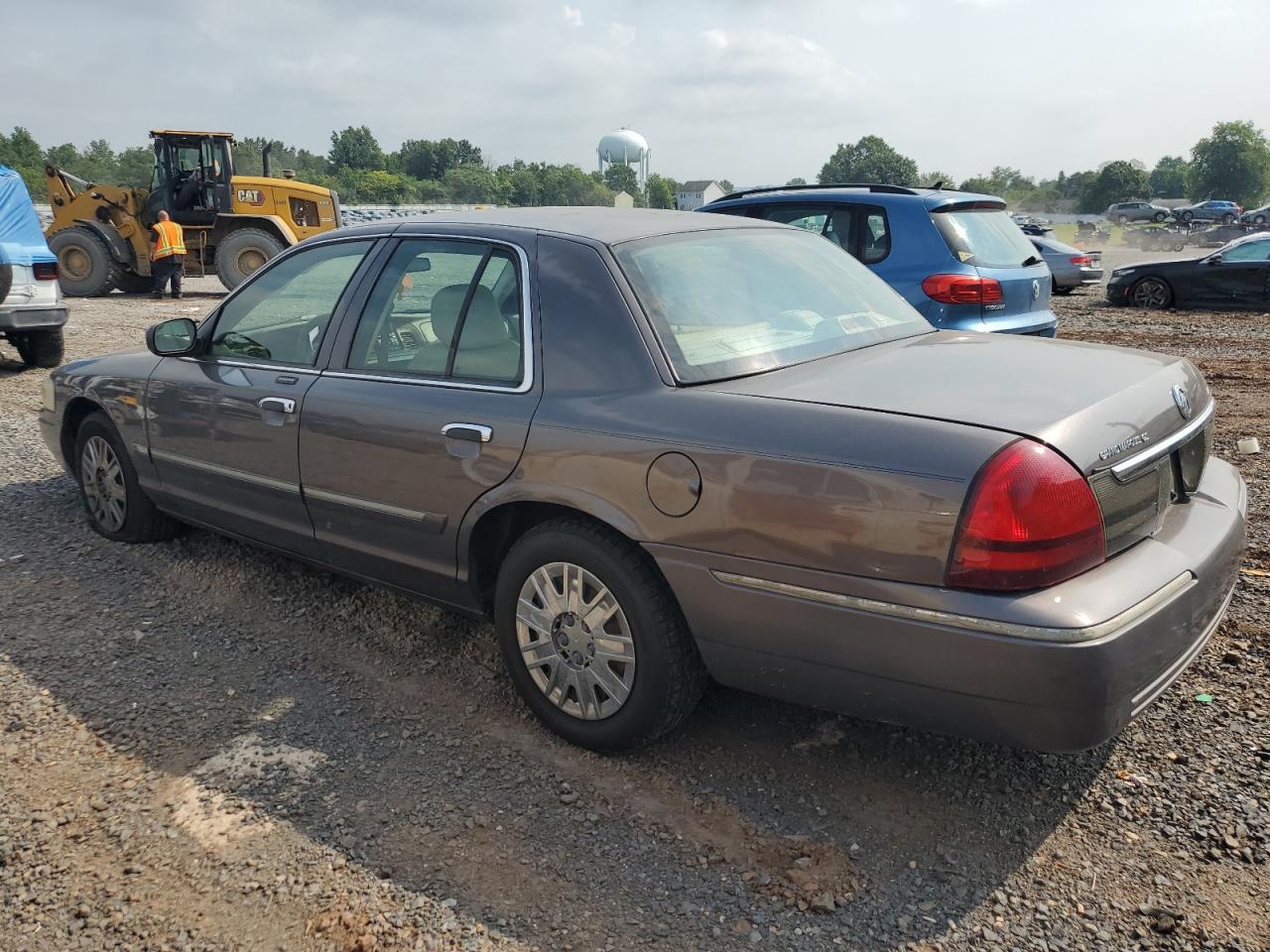 2007 Mercury Grand Marquis Gs - Фото 2