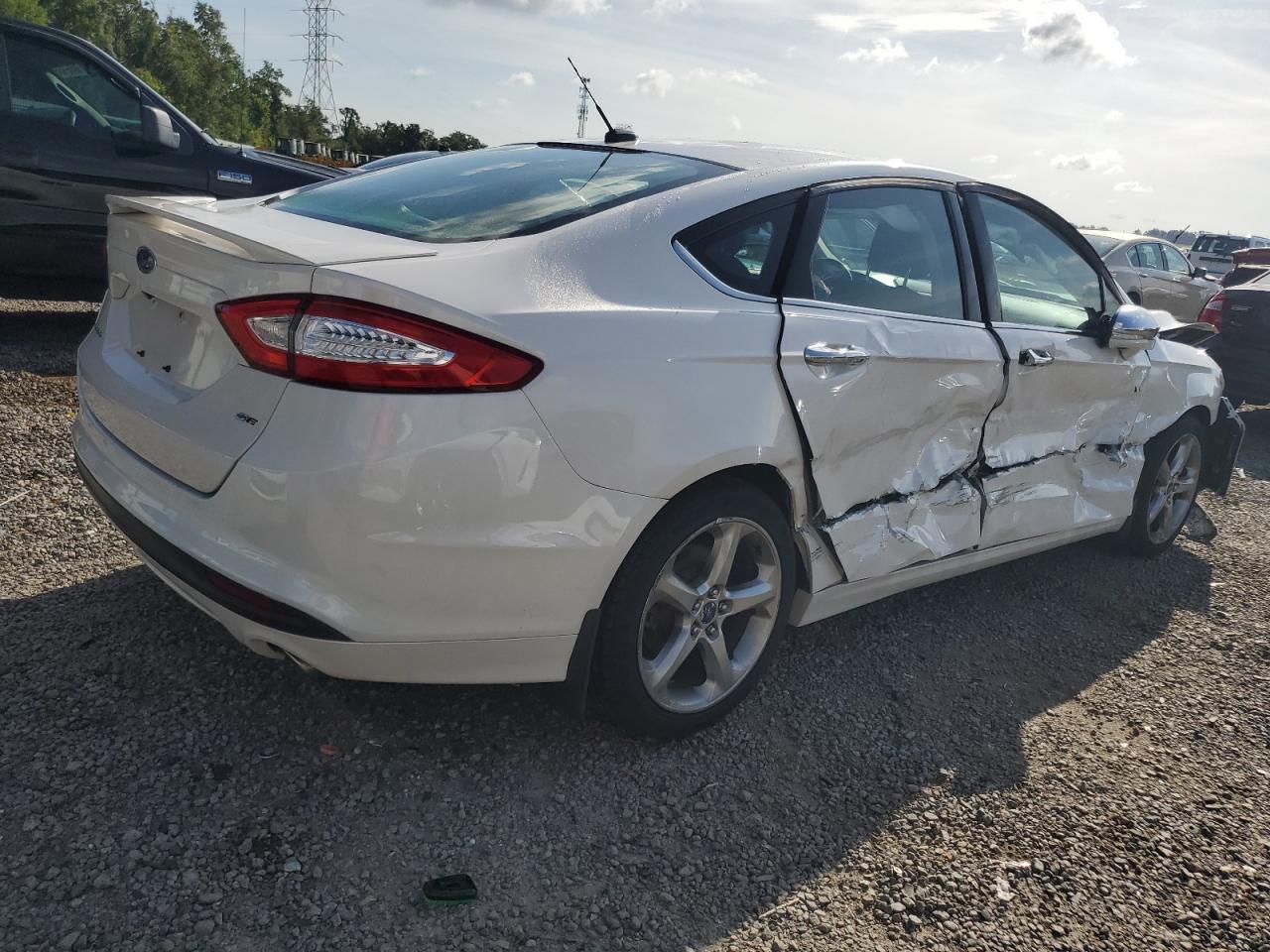 2014 Ford Fusion Se - Фото 3