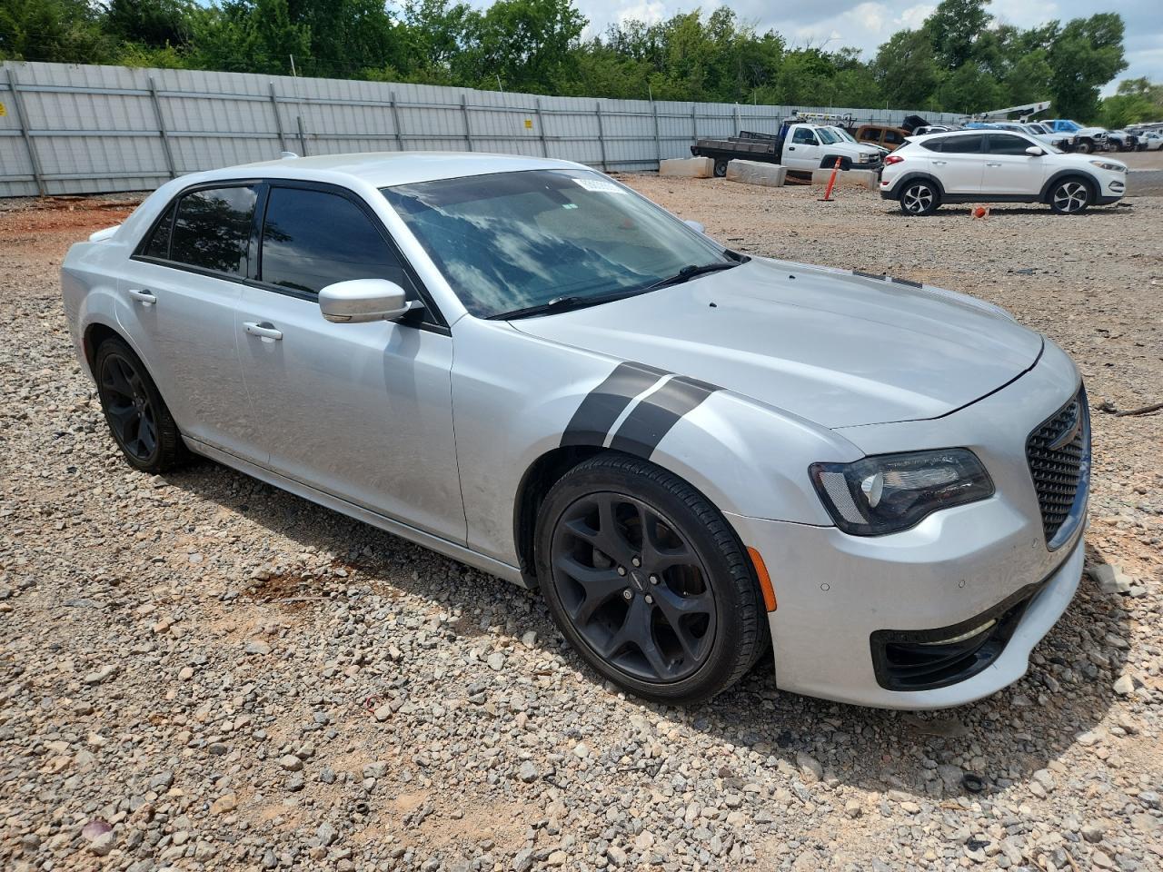 2021 Chrysler 300 C - Фото 4