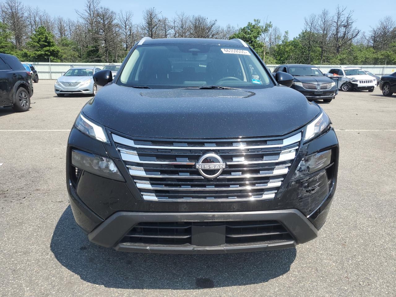 2025 Nissan Rogue Sv - Image 5