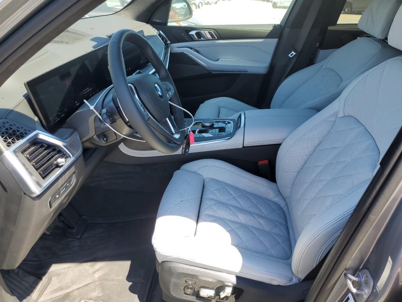 2025 BMW X7 xDrive40I - Фото 7