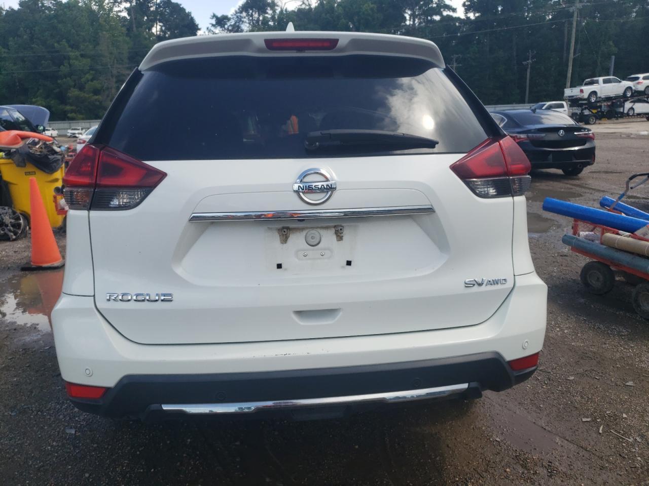 2020 Nissan Rogue S - Фото 6