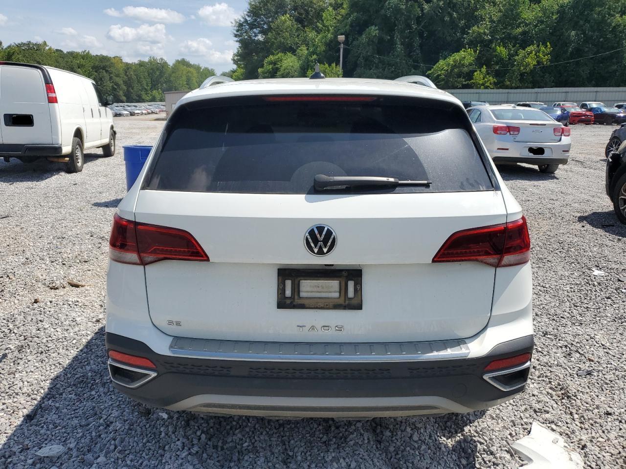 2022 Volkswagen Taos Se - Image 6