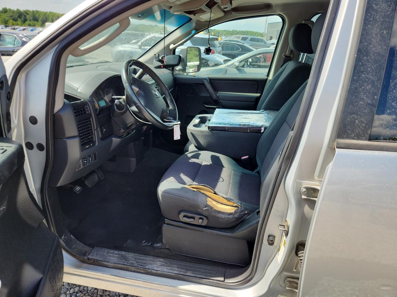 2009 Nissan Titan Xe - Фото 7