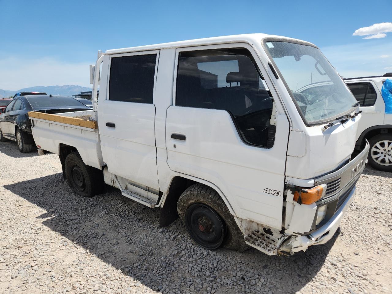 1993 Toyt Hiace - Image 4