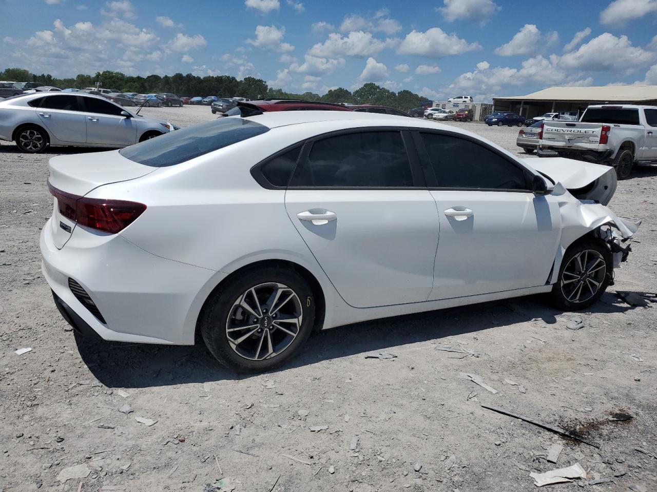 2023 Kia Forte Lx - Фото 3