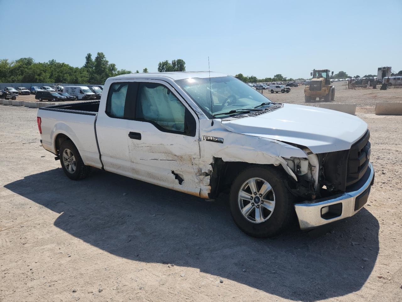 2016 Ford F150 Super Cab - Image 4