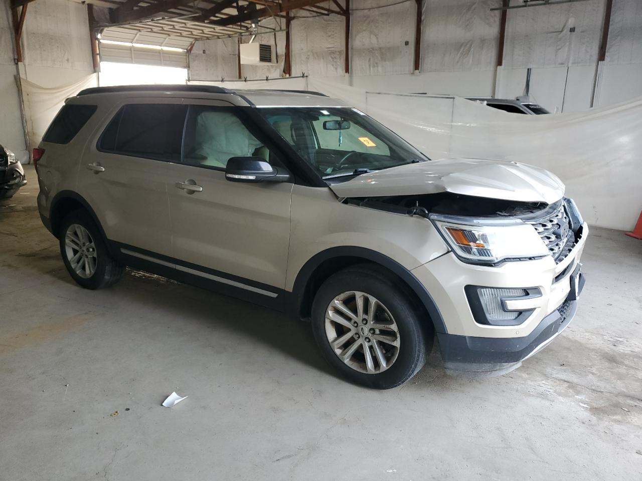 2017 Ford Explorer Xlt - Фото 4