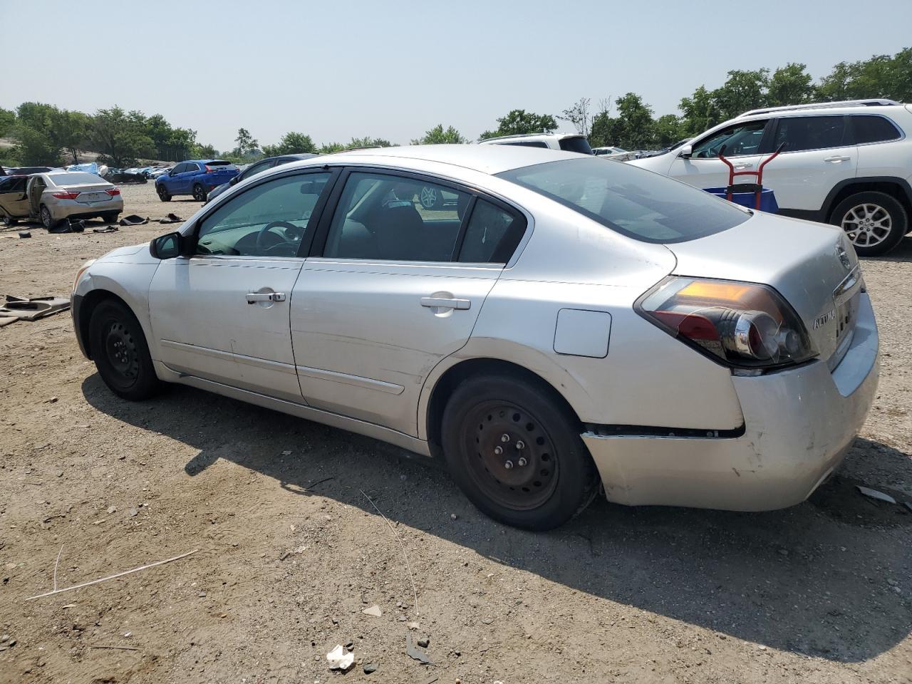 2025 Nissan Altima Base - Фото 2