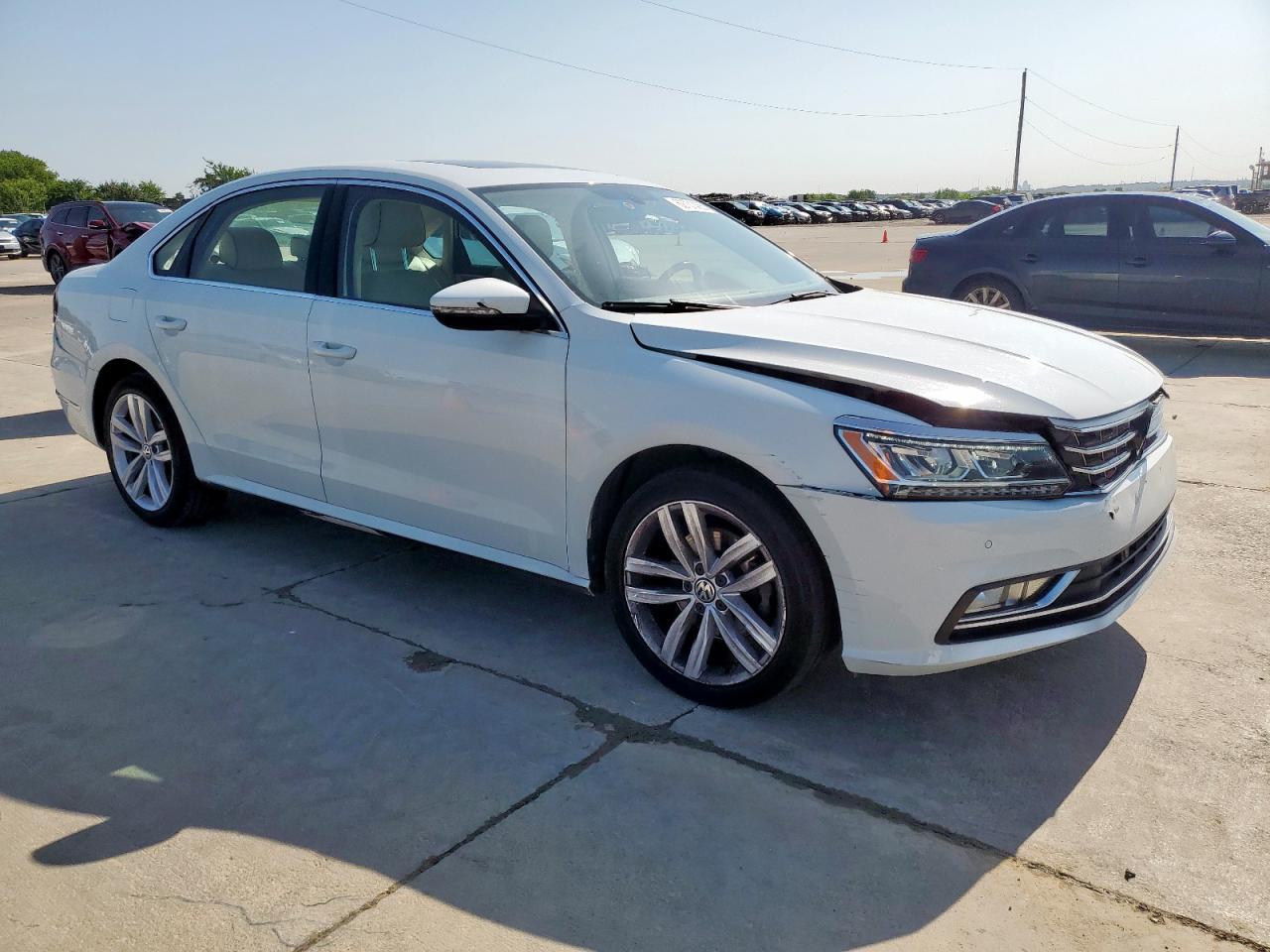2018 Volkswagen Passat Se - Фото 4