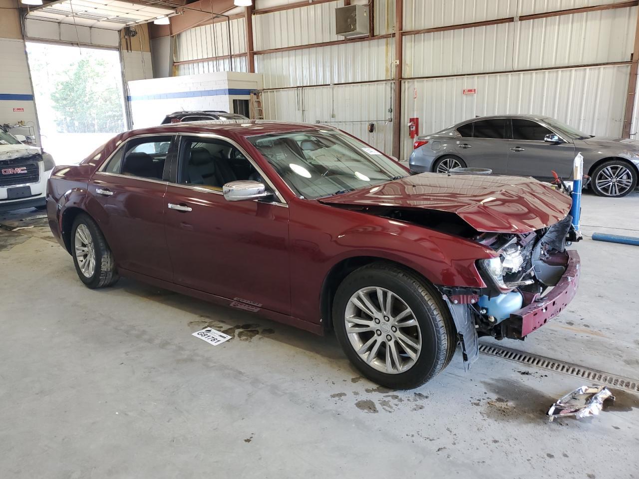 2017 Chrysler 300C - Фото 4