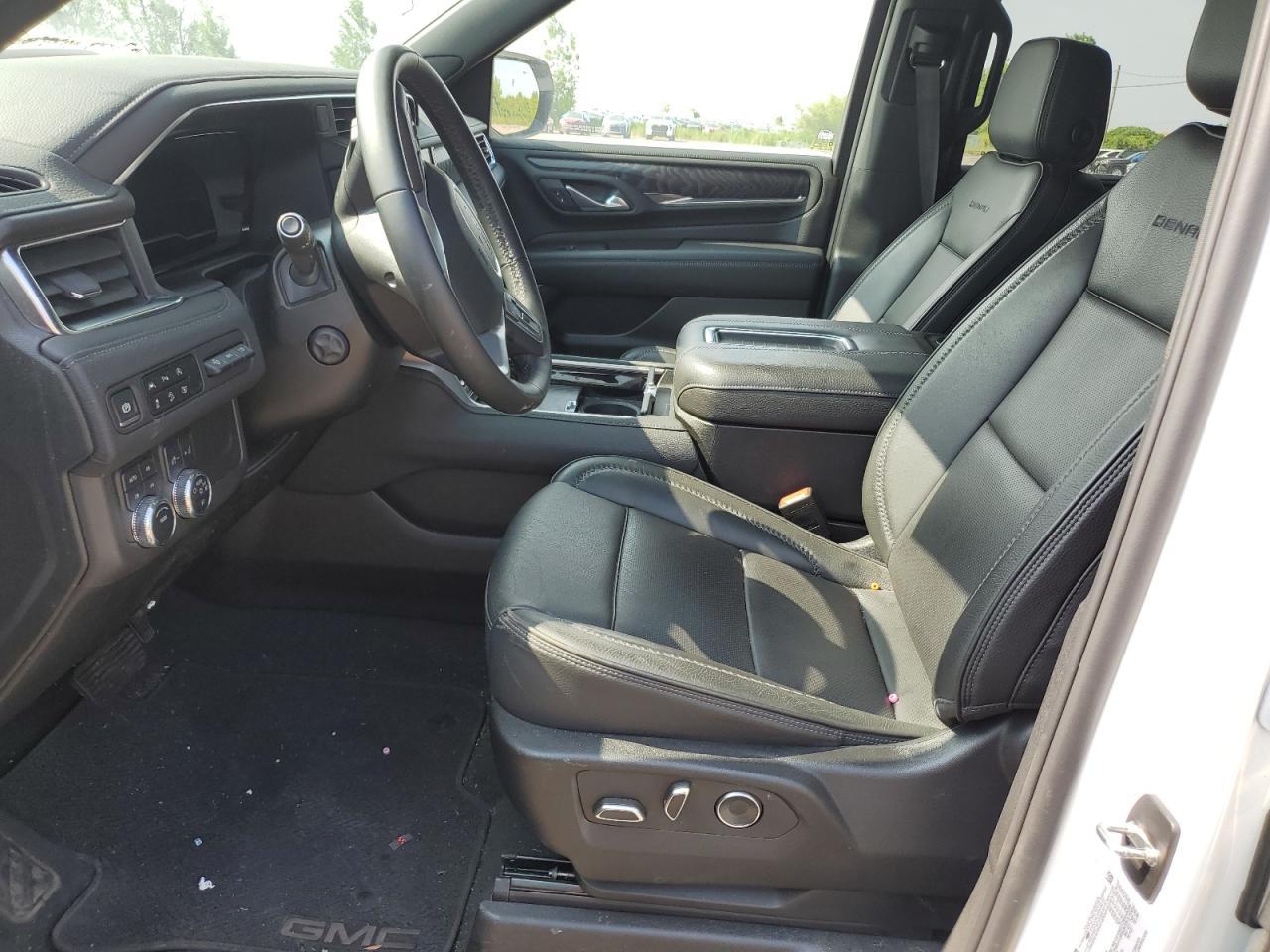 2024 GMC Yukon Denali - Image 7