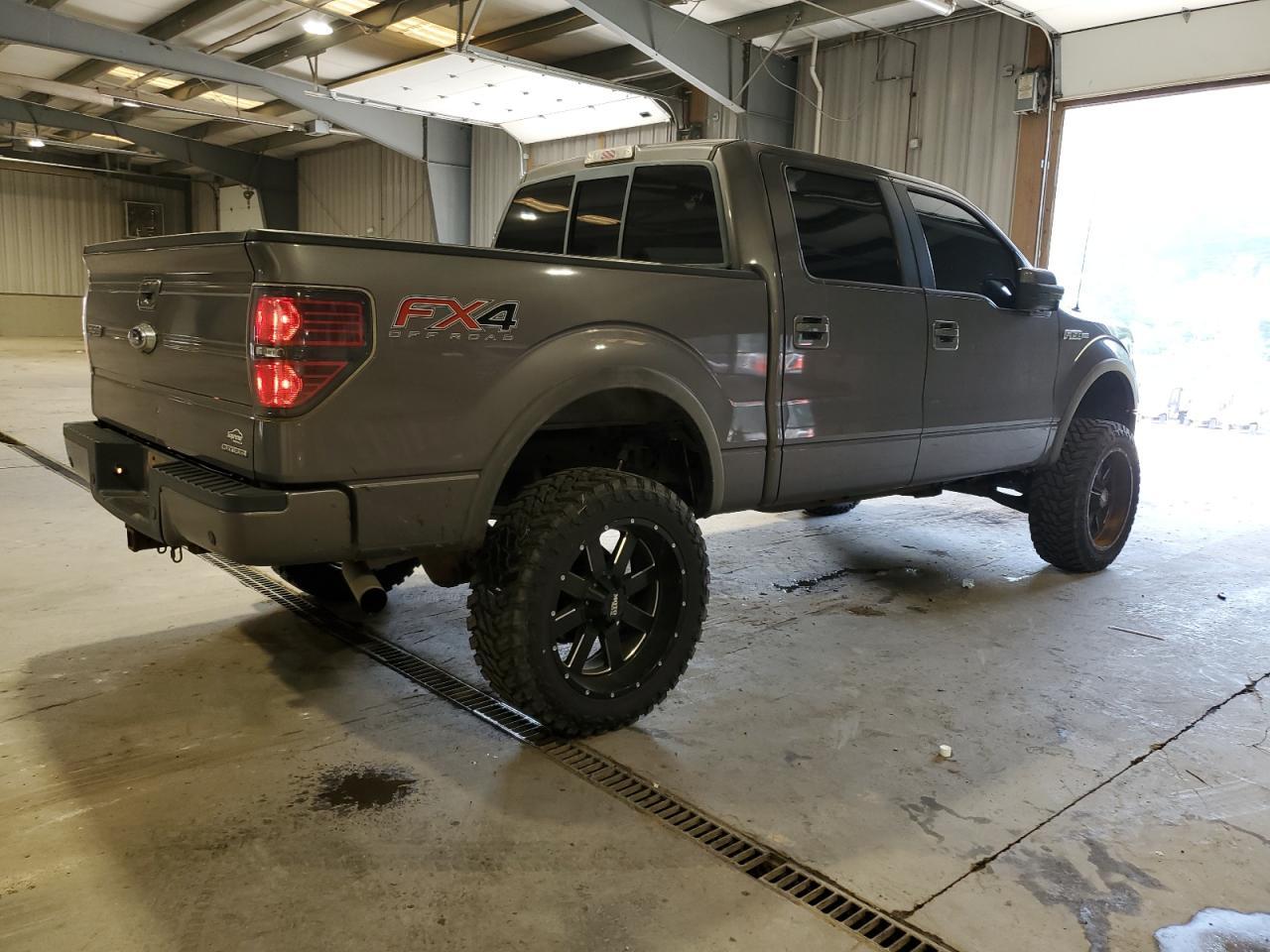 2013 Ford F-150 - Фото 3