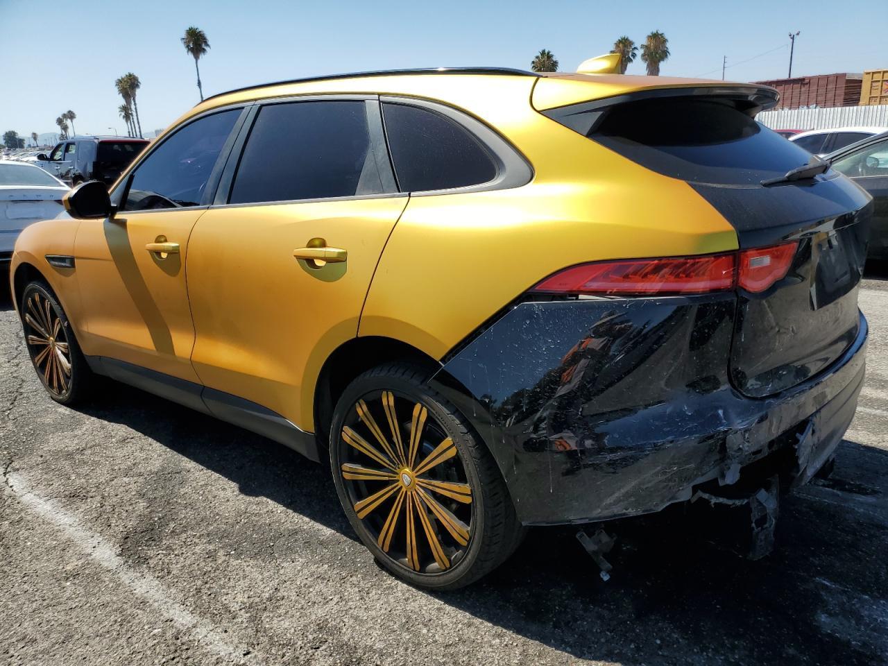 2018 Jaguar F-Pace Premium - Image 2