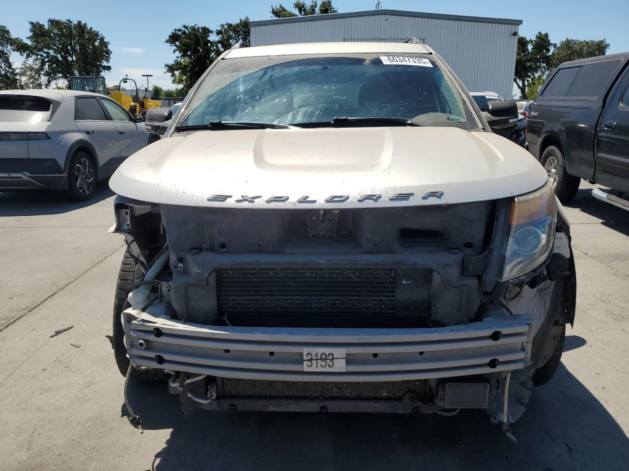 2014 Ford Explorer Sport - Image 5