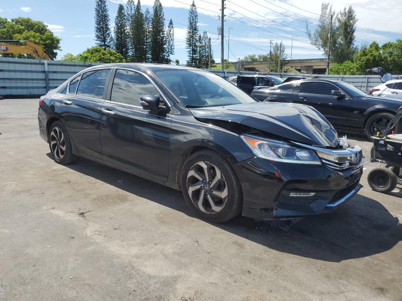 2016 Honda Accord Ex - Image 4