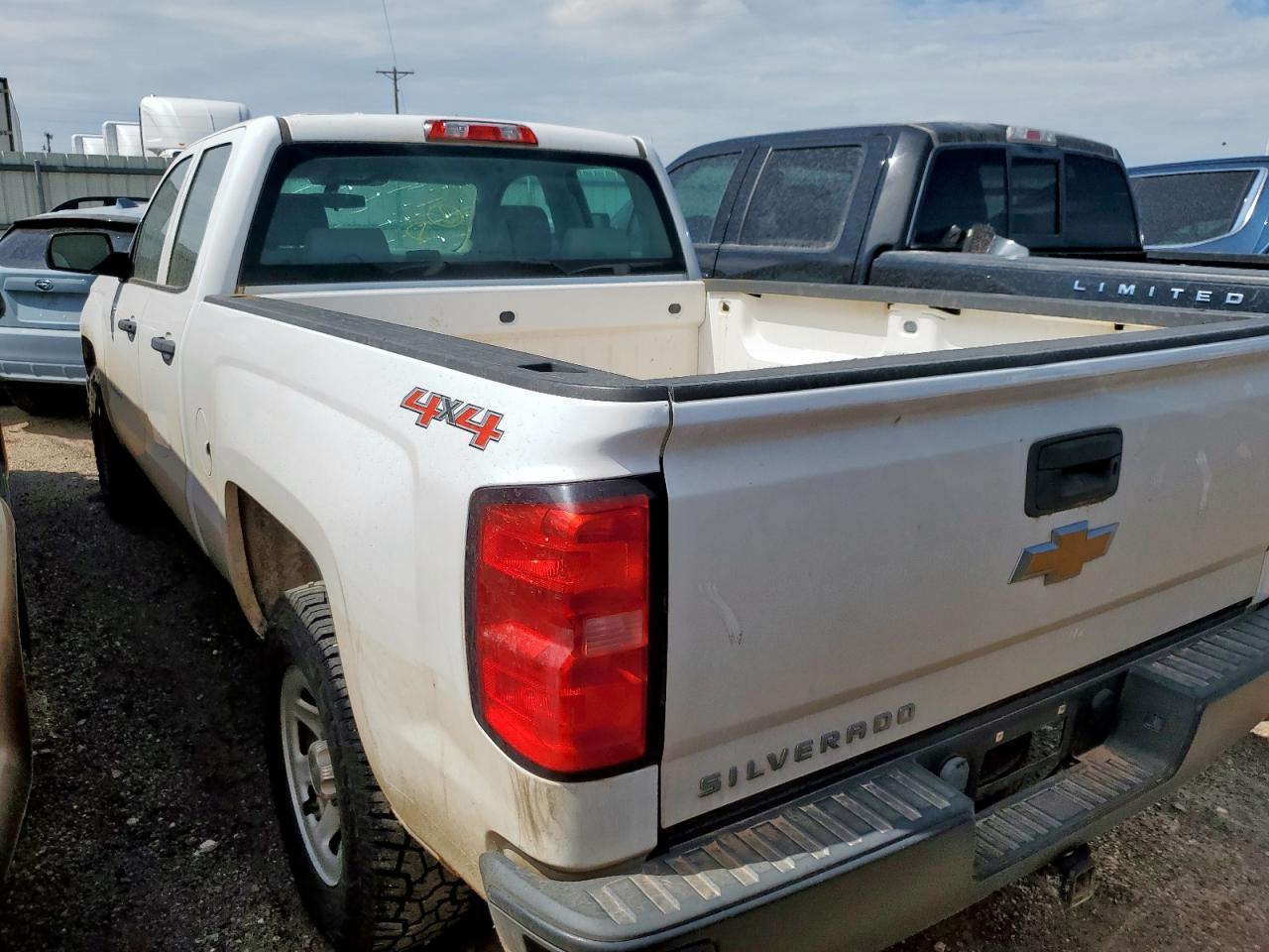 2015 Chevrolet Silverado K1500 - Image 2