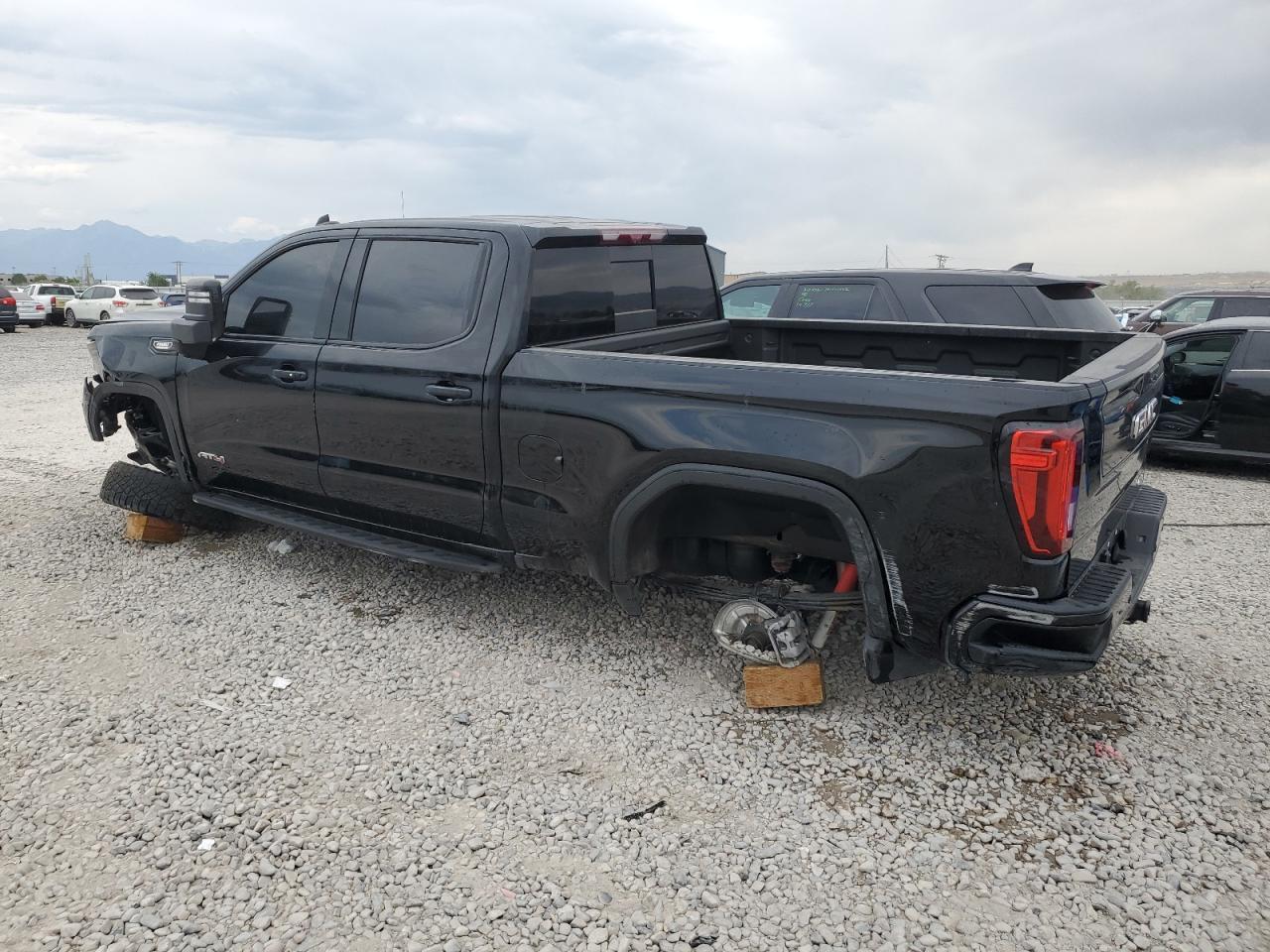2025 GMC Sierra K1500 At4 - Image 2