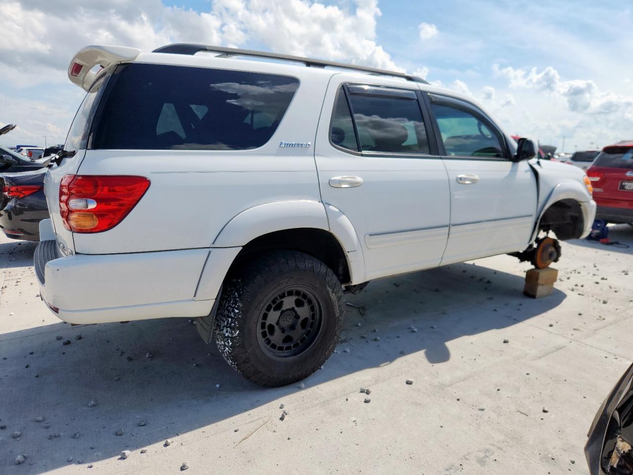 2004 Toyota Sequoia Limited - Фото 3