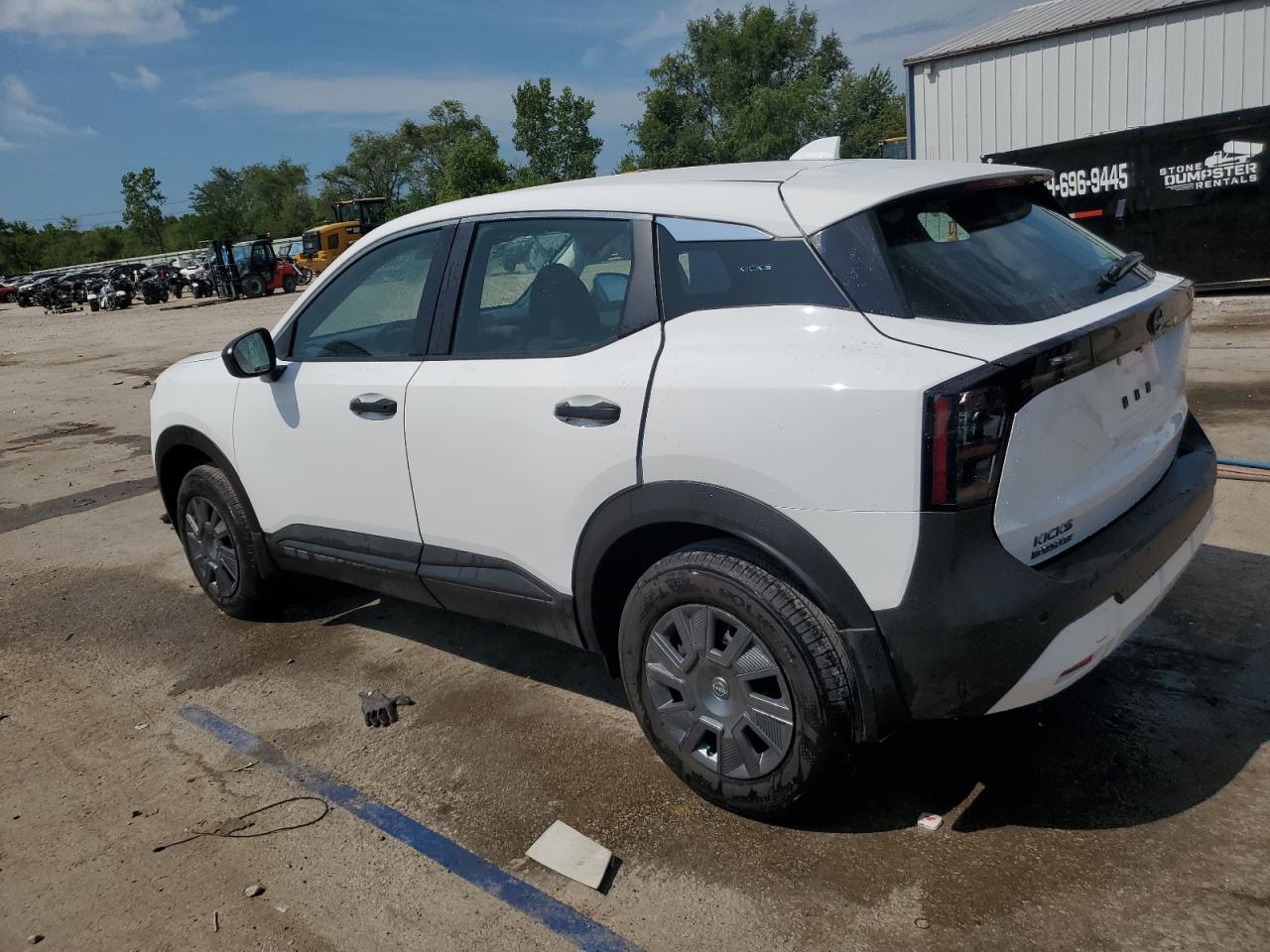 2025 Nissan Kicks S - Фото 2
