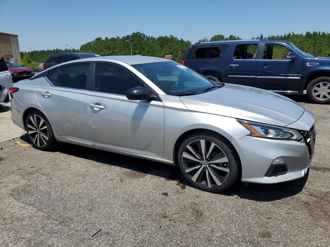 2022 Nissan Altima Sr - Image 4